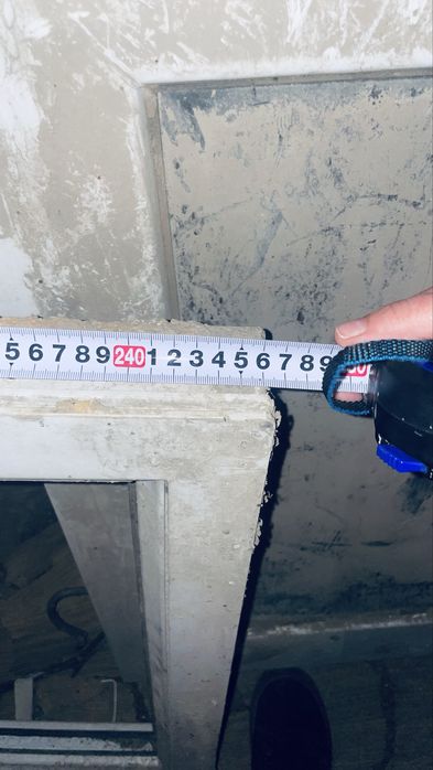 Продам две пластиковые двери