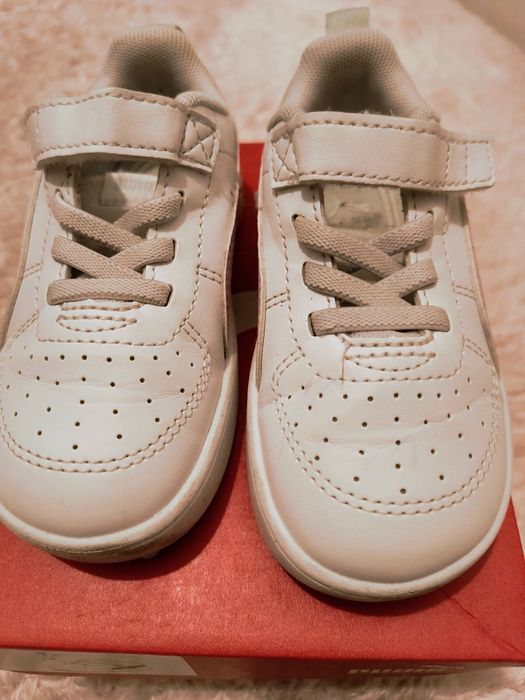 Adidași fetite puma mărimea 24
