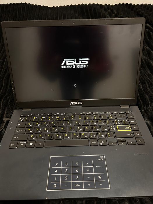 Лаптоп Asus  E410M