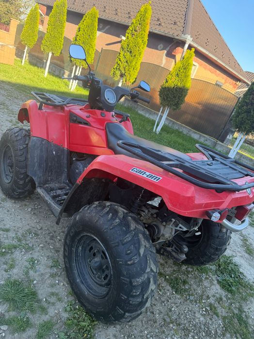 ATV can am , 4x4 Bombardier Outlander