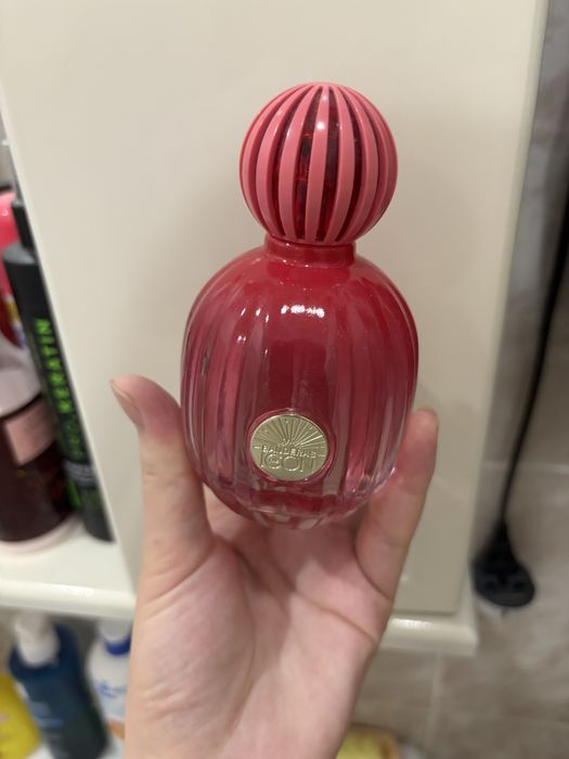 Продам женские духи