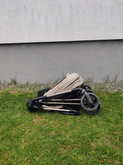 Carucior Cybex Melio + sac picioare