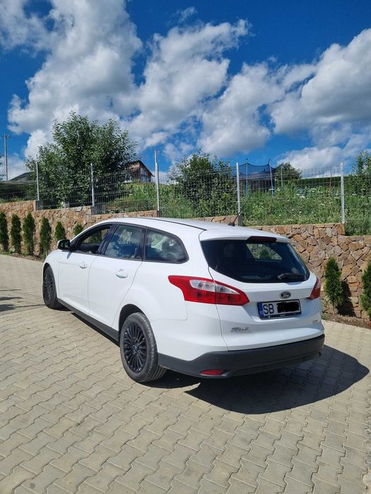 FORD Focus 2013 — imagine 2
