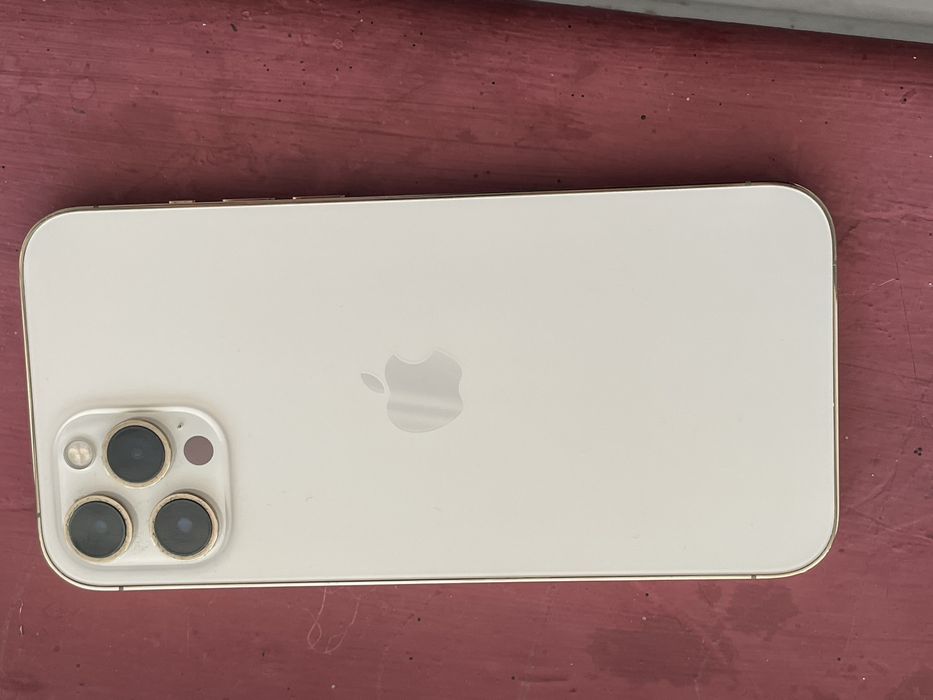 Vând iphone 12 Pro max fara nici un defect perfect functional procent baterie 97% nimic schimbat la el cineva il vrea sa ma contacteze pe nr de tlf