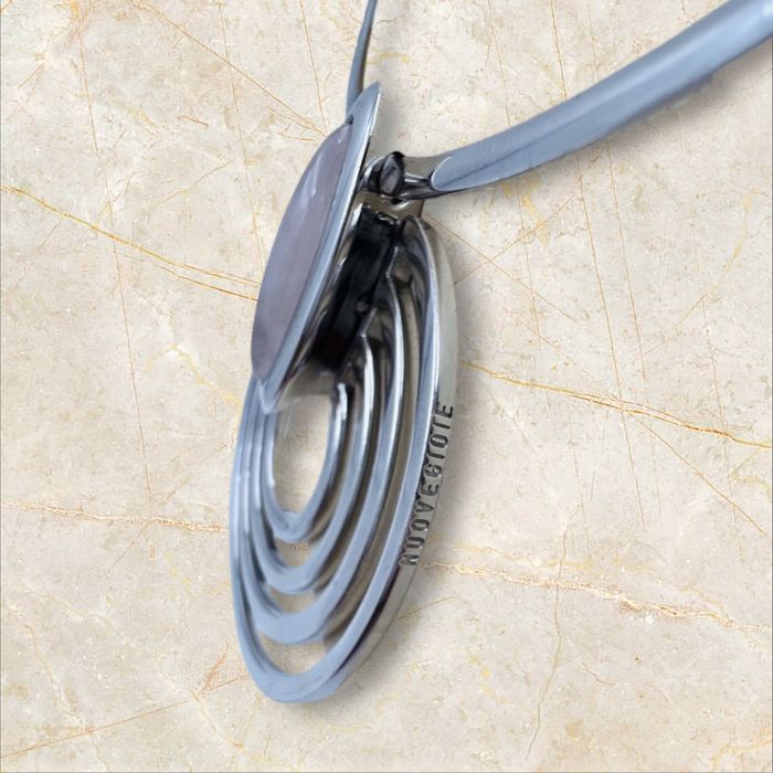 Nuovegiote сребърно твърдо колие с розов кварц