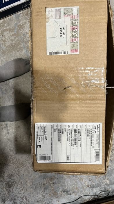 Продам новый коммутатор Cisco Catalyst WS-C2960+24LC-S