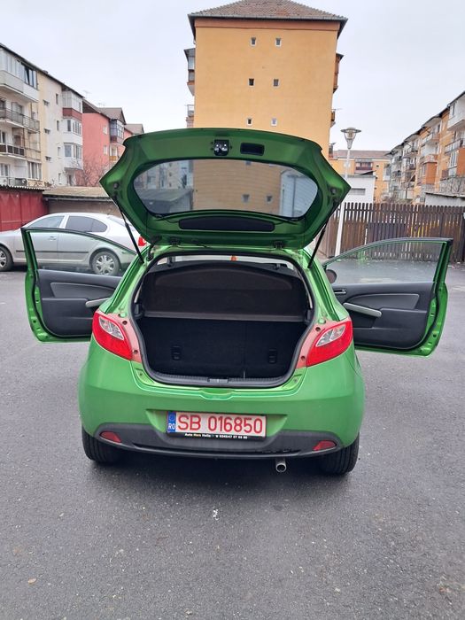 Mazda 2 // 1.3 benzina // An 2010 // 119.520KM