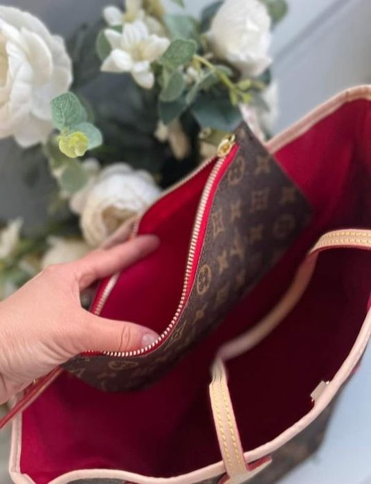 Geanta damă,model Neverfull, portofel simplu atasat, saculet, etichetă