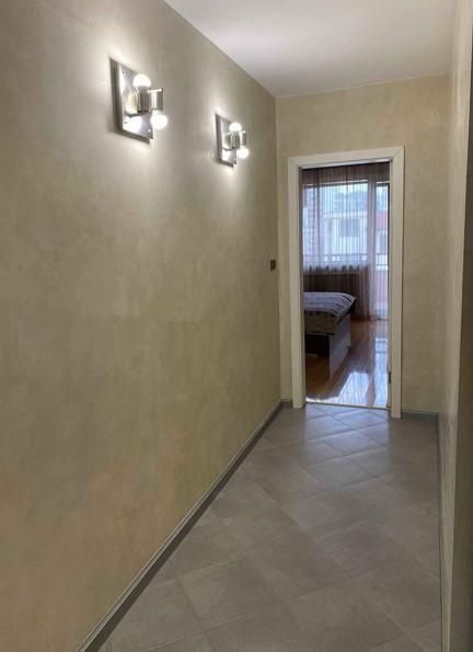 Дава се под наем Тристаен апартамент в София, Зона Б-19 - 117 кв.м за 899 € - Снимка #7