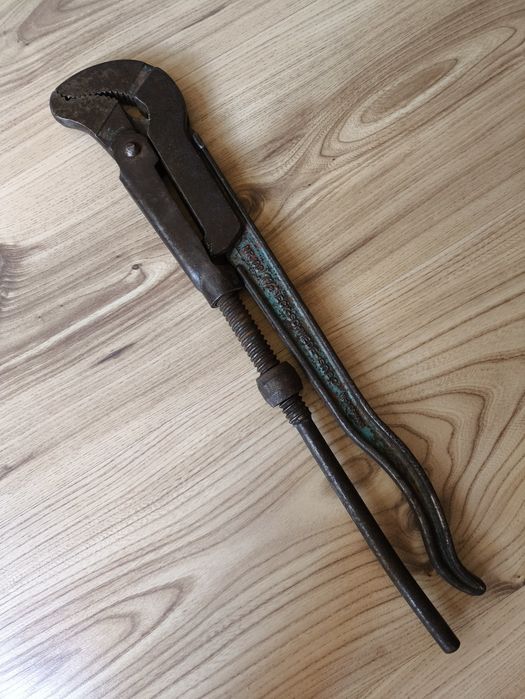 Водопроводен ключ Dako nr 100  1 1/2 цола