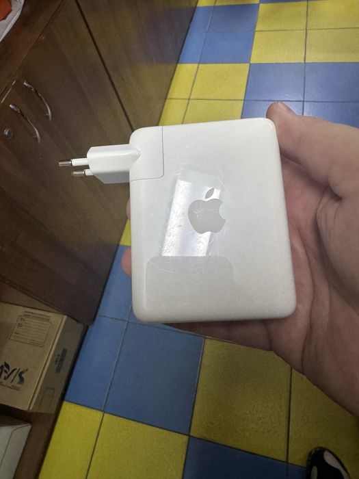 MacBook Pro M1 16.2” в идеальном состоянии.