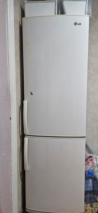 Холодильник LG даухкамерный