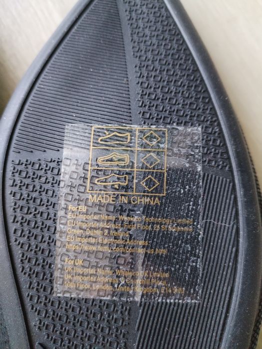 Продам туфли новые