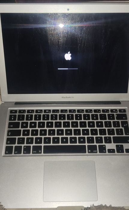 Продавам MacBook air