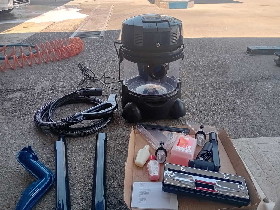 Прахосмукачка чисто нова  Welmax Security Clean