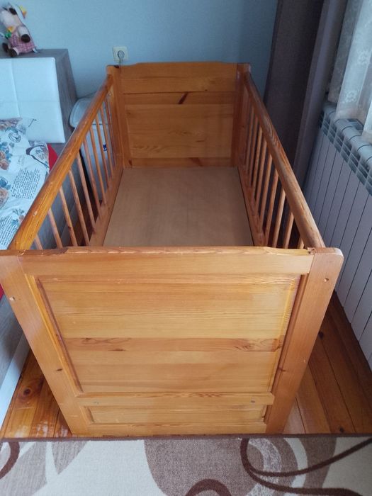 Детско легло - дървесина