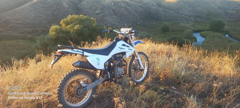 Продам эндуро 250 кубов