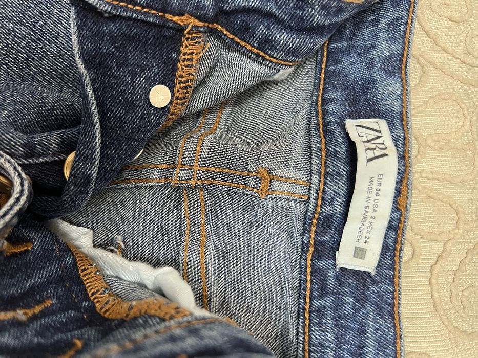 Продаются 2пары женских джинсовых брюк