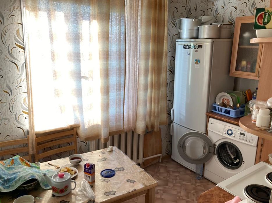 Продам квартиру 3-х комнатную