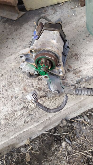 Продам запчасти 2UZ