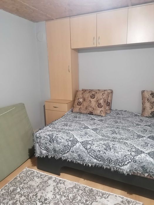 Самостоятелна къща със собствен двор Владиславово- Ментешето-Касабова