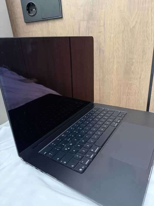 MacBook Air  m4 ноутбук