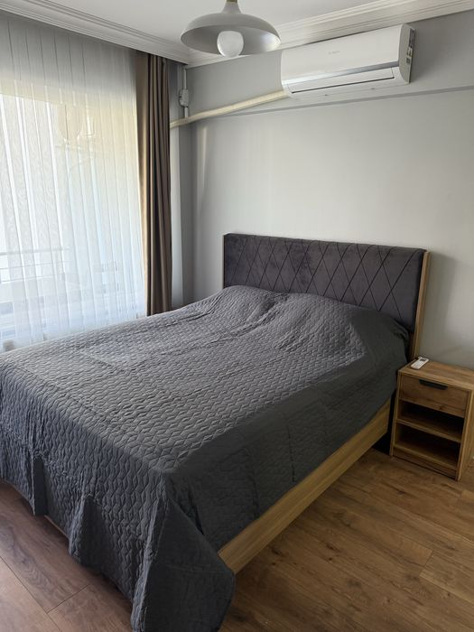 Дава се под наем Четиристаен апартамент в Бургас, Акациите - 130 кв.м за 765 € - Снимка #1