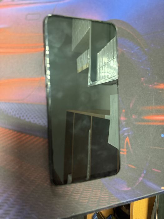 Продаю дисплей на OPPO Reno 2z