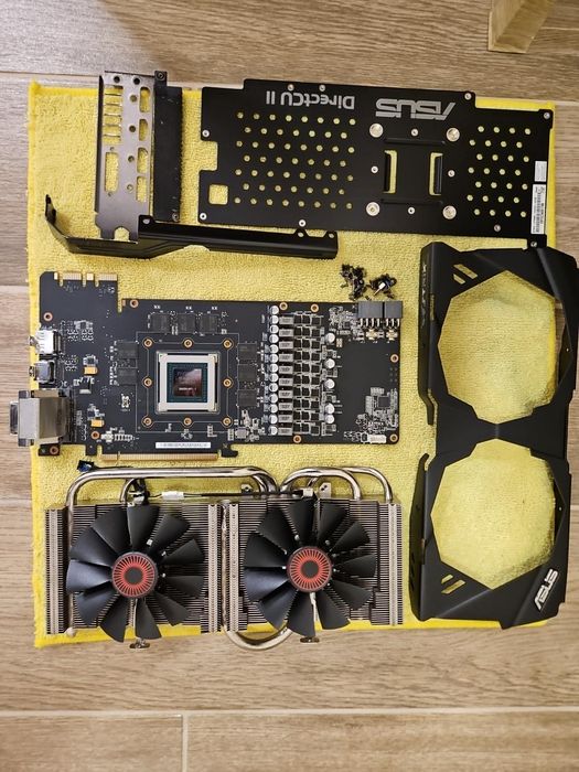 Видео карта Asus  GTX 980 Strix
