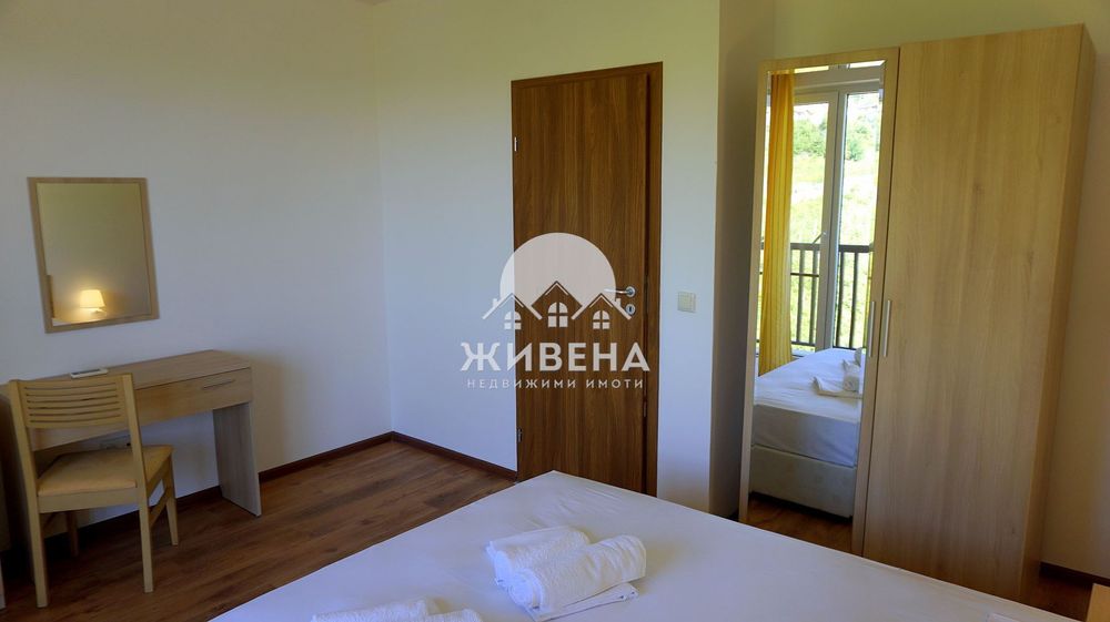 Триетажна къща в комплекс, с.Рогачево, площ 131 кв.м