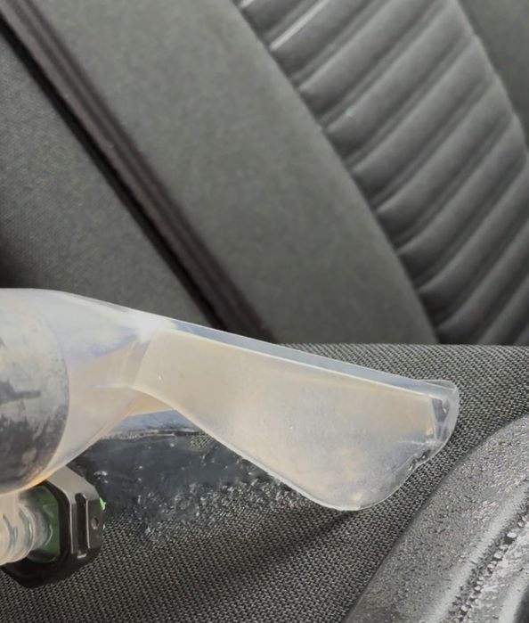 Пране на автомобилен салон