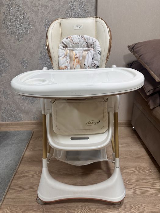 Детский стульчик для кормления TEKNUM