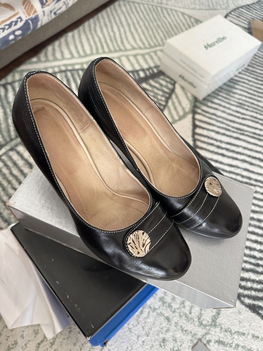 Vand pantofi dama si barbat la 60 70 lei perechea