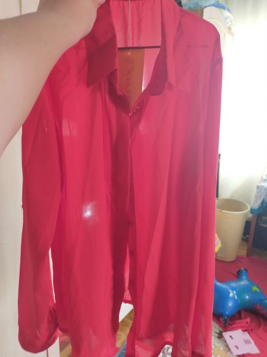 Продам женскую рубашку.