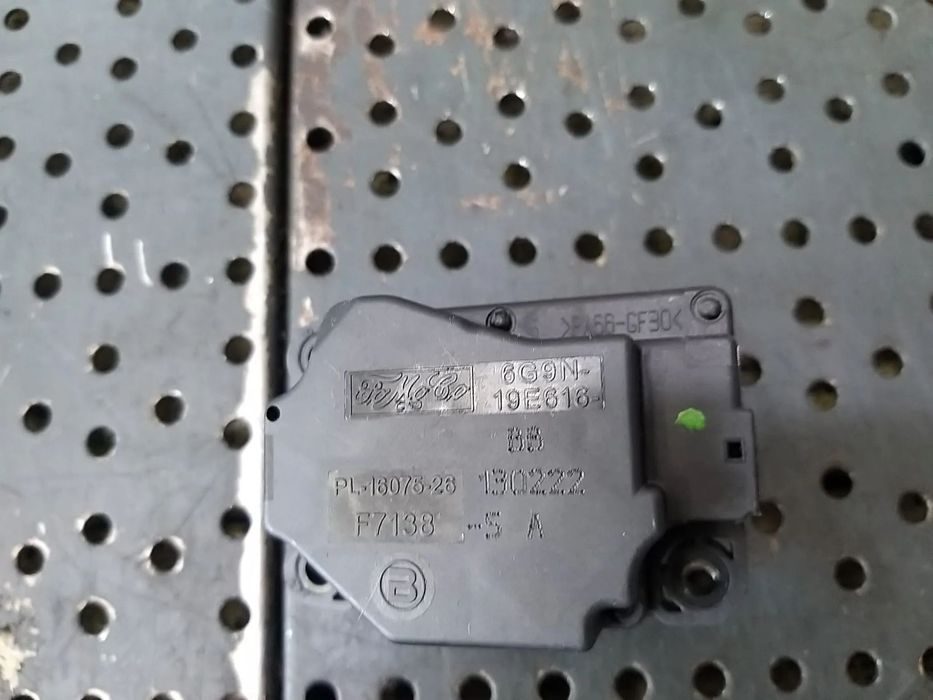 Motoras clapeta aeroterma land rover range rover evoque l538 6g9n19e616bb