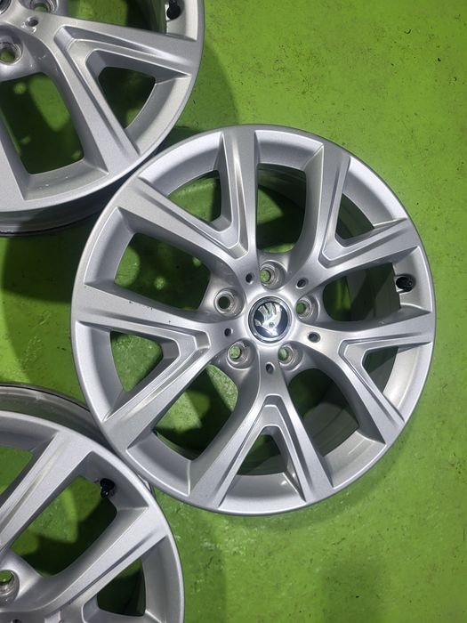 17 5x112 Skoda лети джанти 5х112 шкода