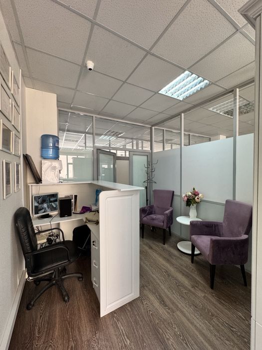 Сдам в аренду кушетку косметолога