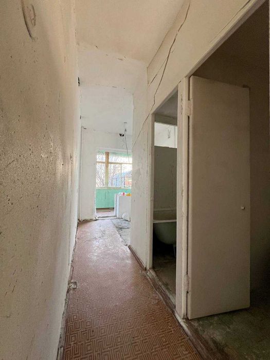 Продаётся квартира 2 ком 1 этаж рядом метро Туркистон ориентир Арбат