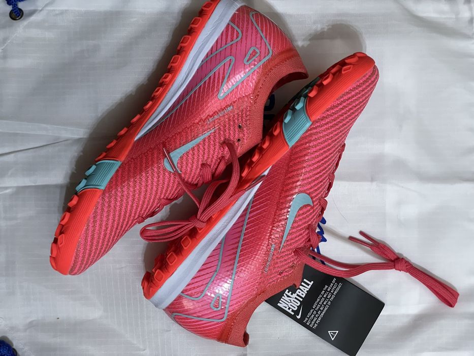 Ghete fotbal de sintetic marime 40-41-42