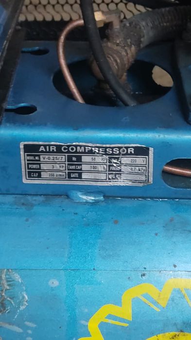 Продается Компрессор
