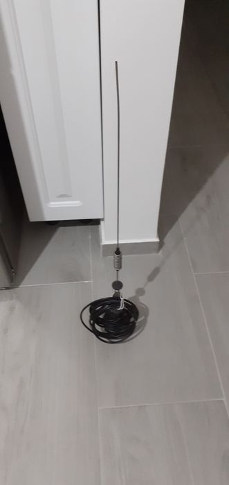 Antenă stație emise recepție