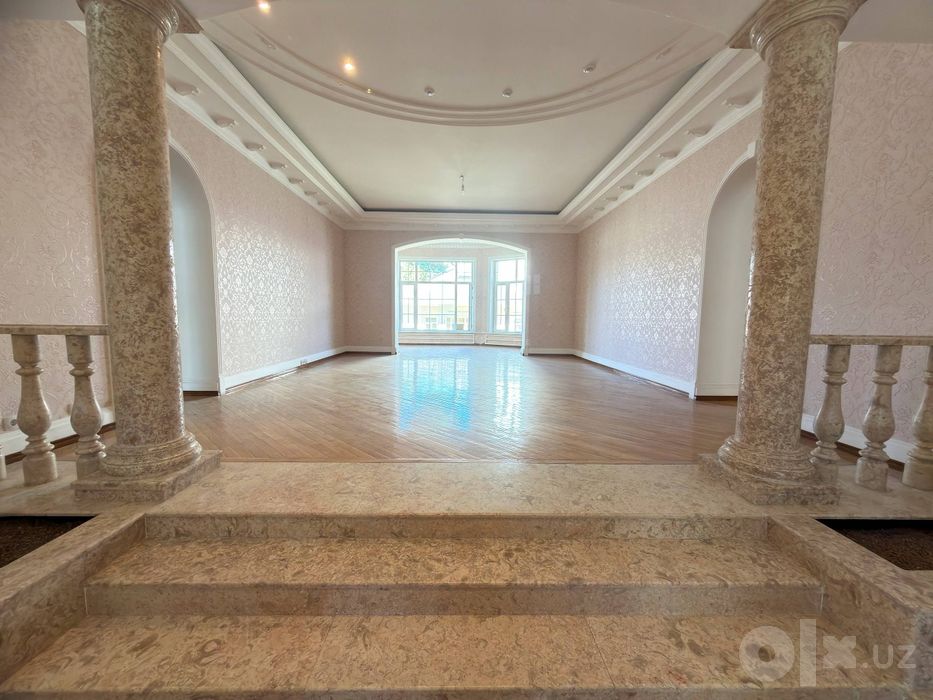 Продается дом 9 комнат, ориентир ул. Чингиза Айтматова/м.Минор, 592м²
