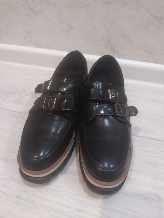 Продам туфли, ботинки