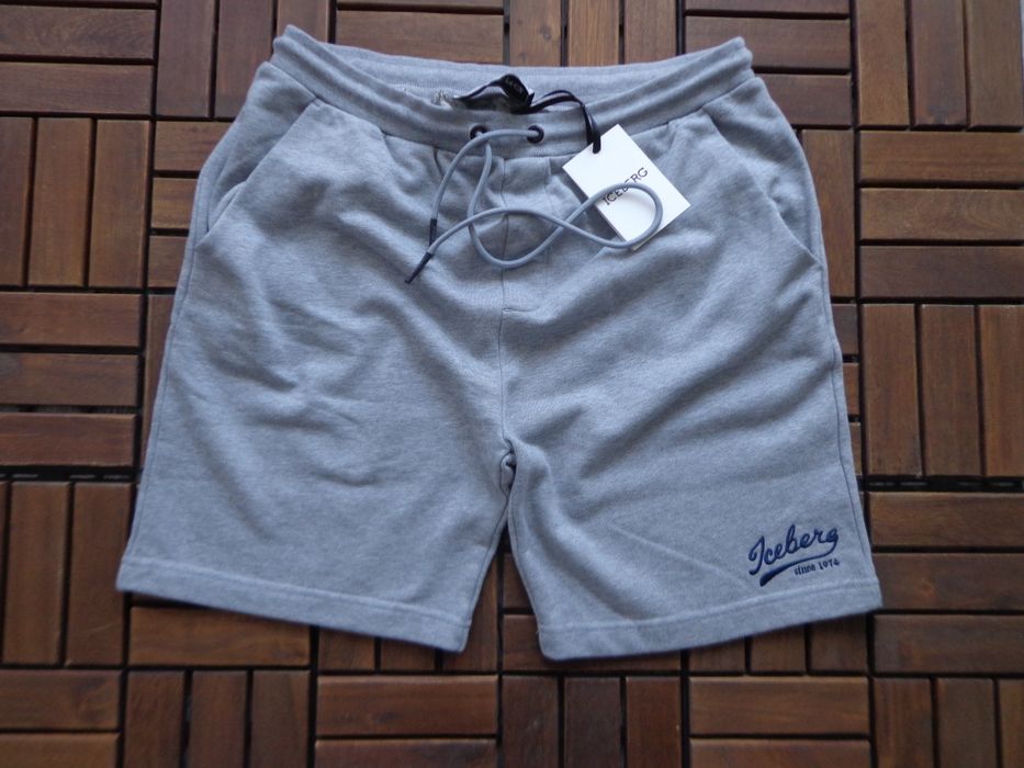 Мъжки къси панталони ICEBERG размер XL