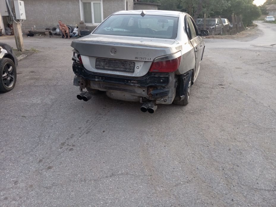 Продавам BMW E60 530D 218 На части