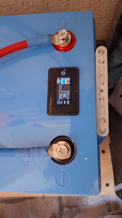 baterie lifepo4 25.6v 100a Breckner cu Bluetooth
