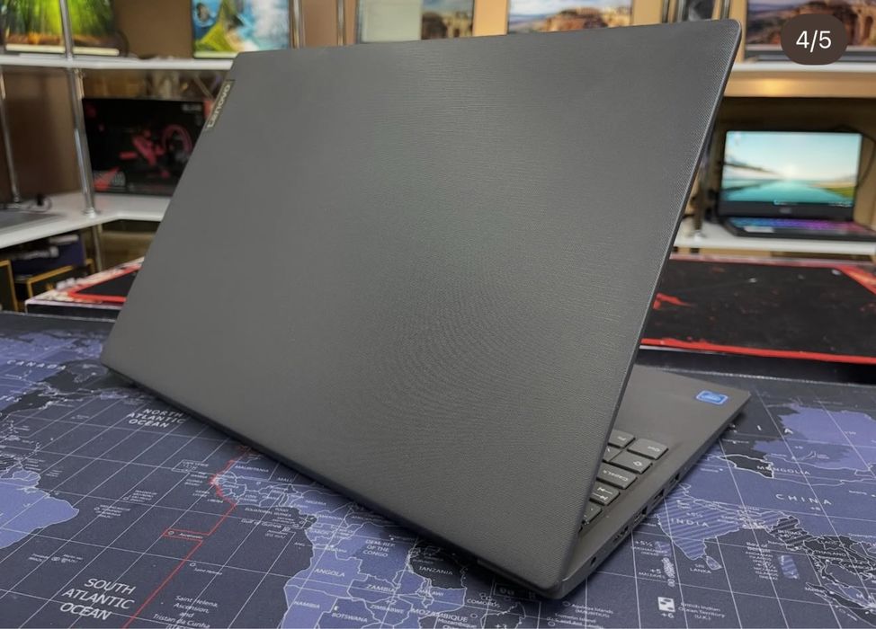 Lenovo V15 - Intel Celeron N4020/4GB/SSD256Gb