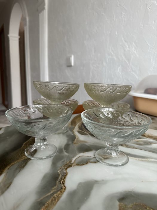 Хрустальные вазы по 500 тг