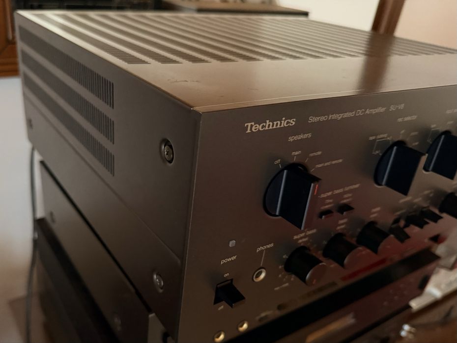 Technics SU-V8 stare excelenta