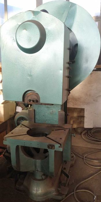 Преси хидравлични,ексцентър 63,100;мостови кранове;ФУ 321;плосък шлайф